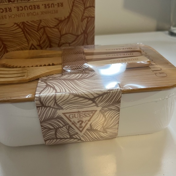 Guess lunch box - Picture 5 of 7